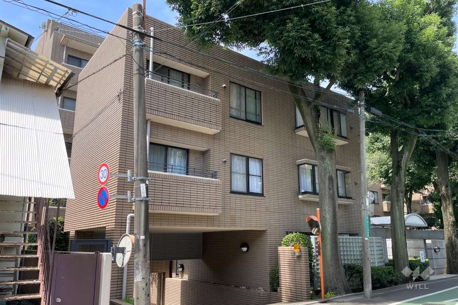 パークハイム下馬の外観（北東側から）　