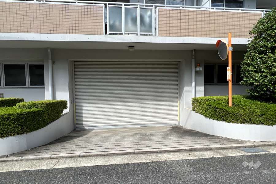 駐車場の出入口