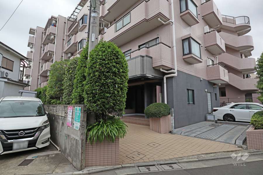 グリュック８二子玉川イーストウイングの外観（北東側から）