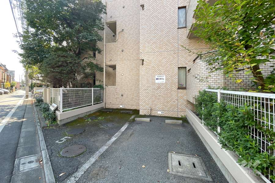 敷地内駐車場（屋外平面式）　