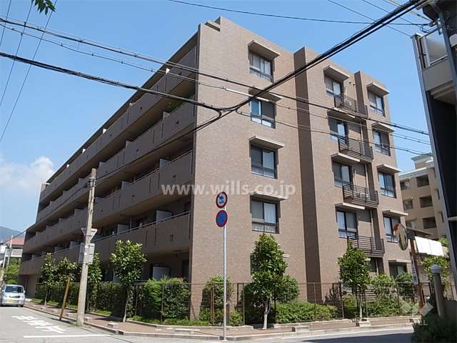 マインズ芦屋の外観（南西側から）