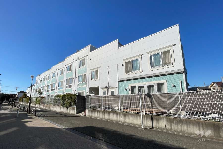 セボンヴェルディア二子玉川の外観（南東側から）