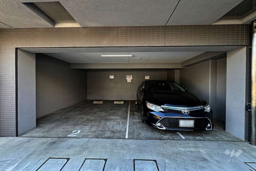 敷地内駐車場（屋内平面式）