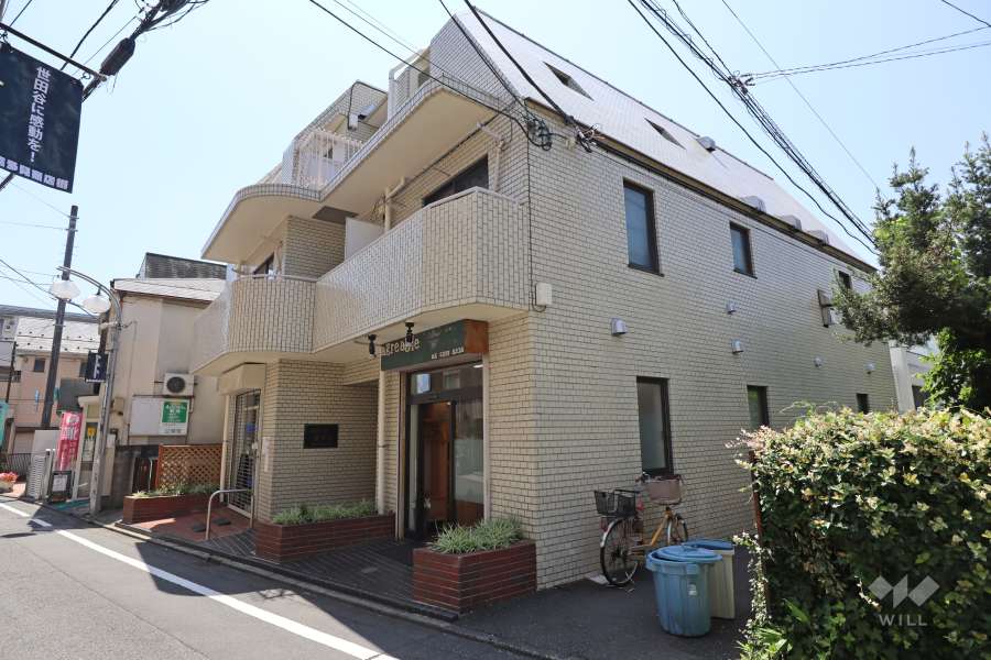 サンハイム喜多見の外観（北東側から）