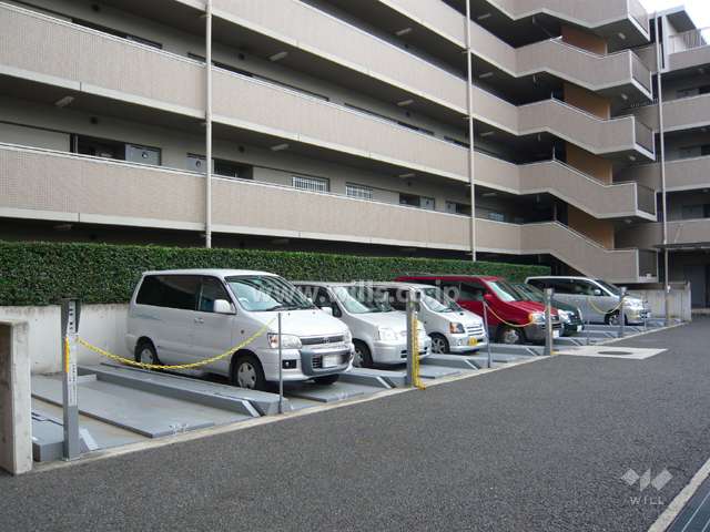 敷地内機械式駐車場