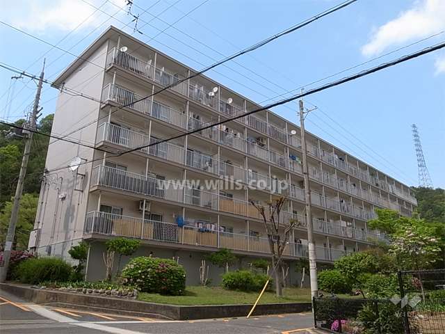 中山五月台住宅7号棟の外観（南西側から）