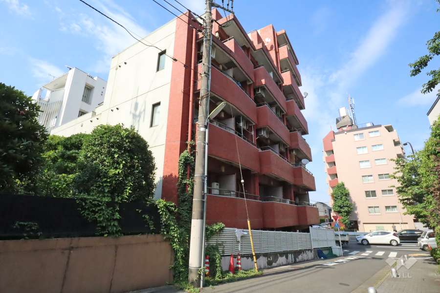 メゾン・ド・オーポンの外観（南西側から）