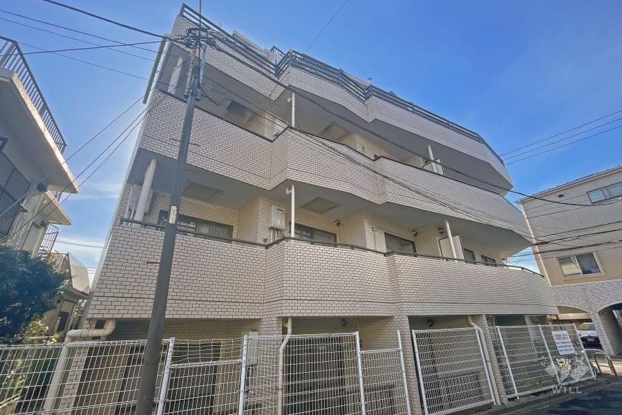 ワールドパレス成城の外観（北東側から）