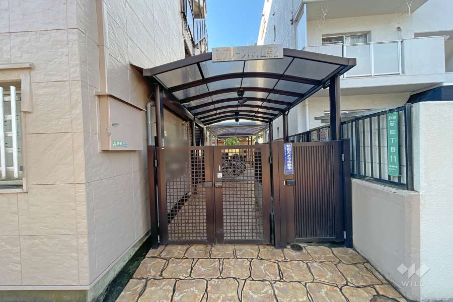 敷地の出入り口