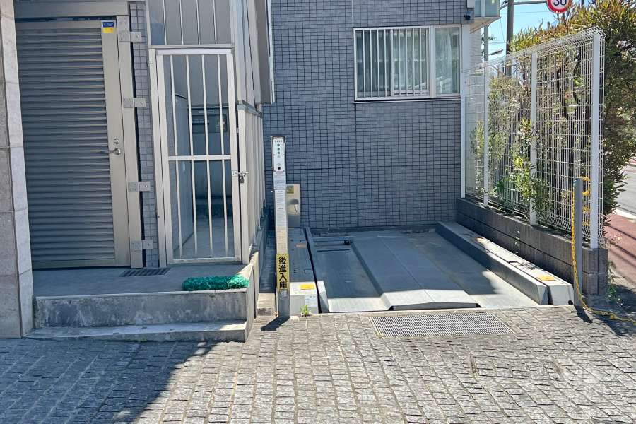 敷地内駐車場(屋外機械式)