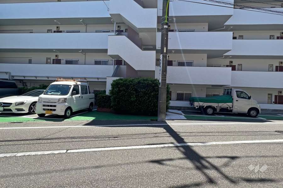 敷地内駐車場（屋外平面式）