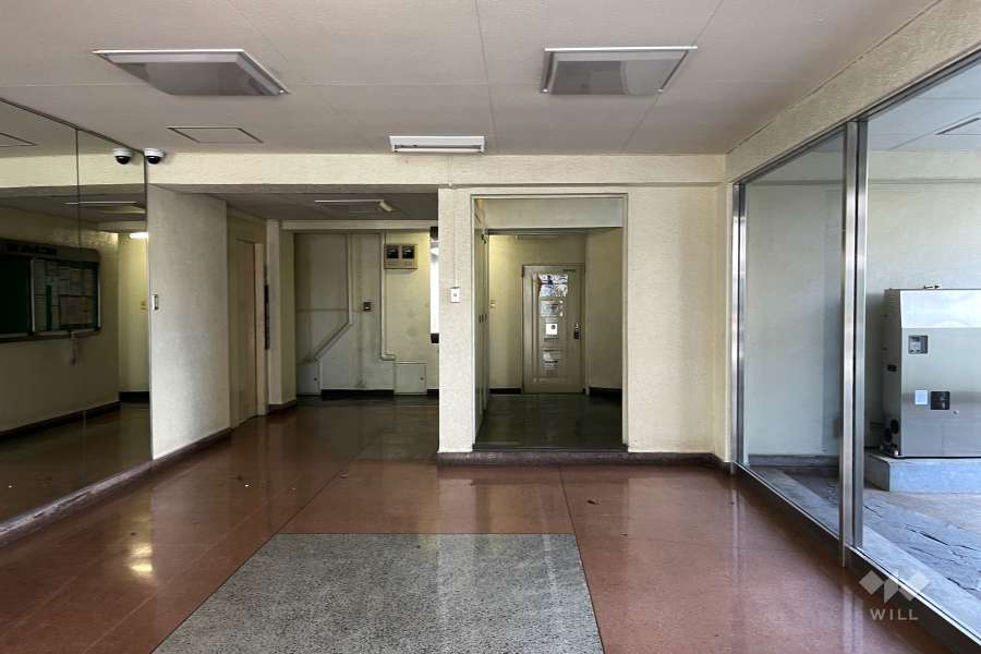 エントランスホール