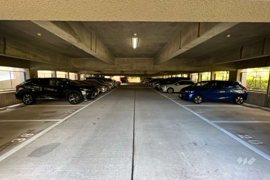 敷地内駐車場（自走式立体）