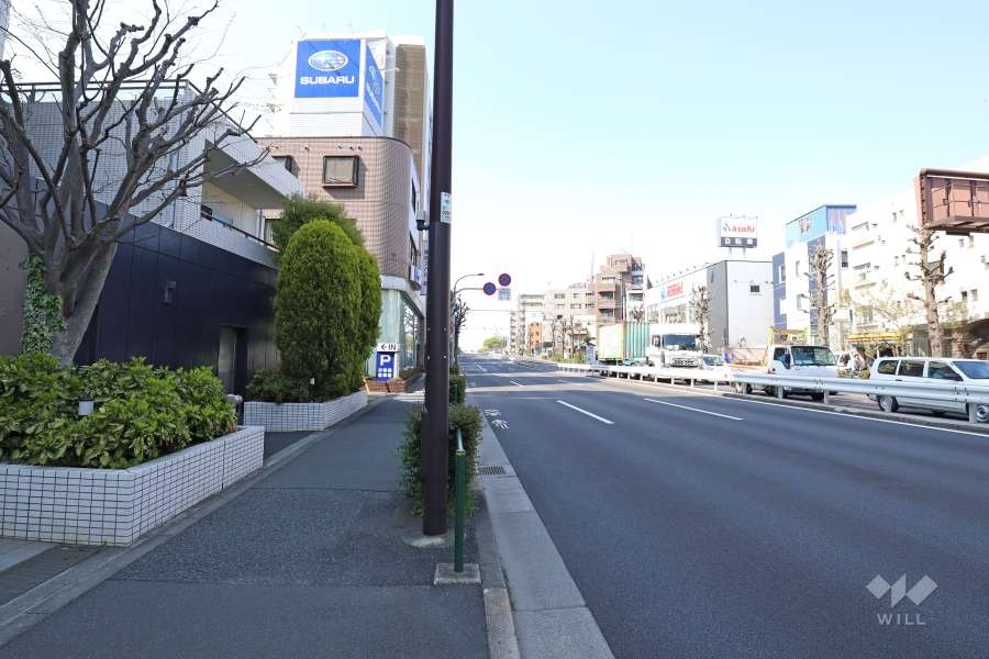 敷地東側の前面道路