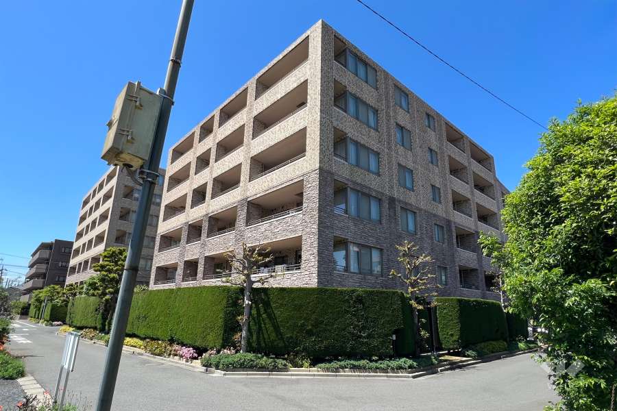 パークコート砧イーストの外観(南東側から)