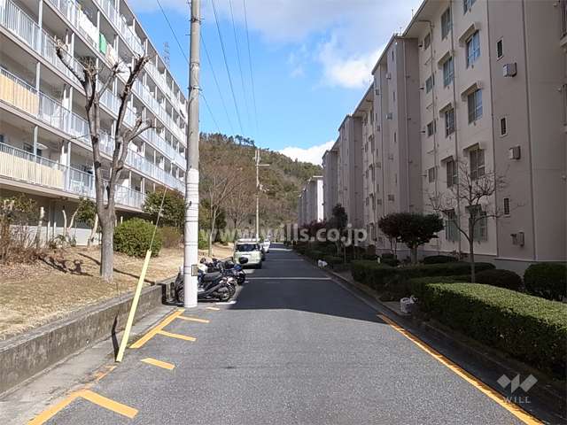 8号棟の北側の通路