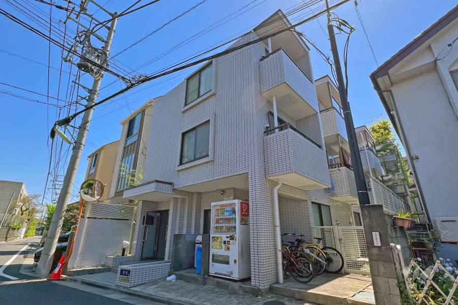 メインステージ経堂２の外観（北西側から）