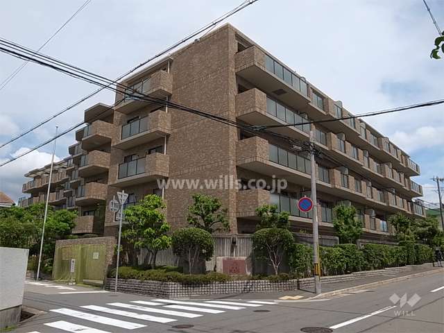 ルネ芦屋親王塚の外観（南西側から）