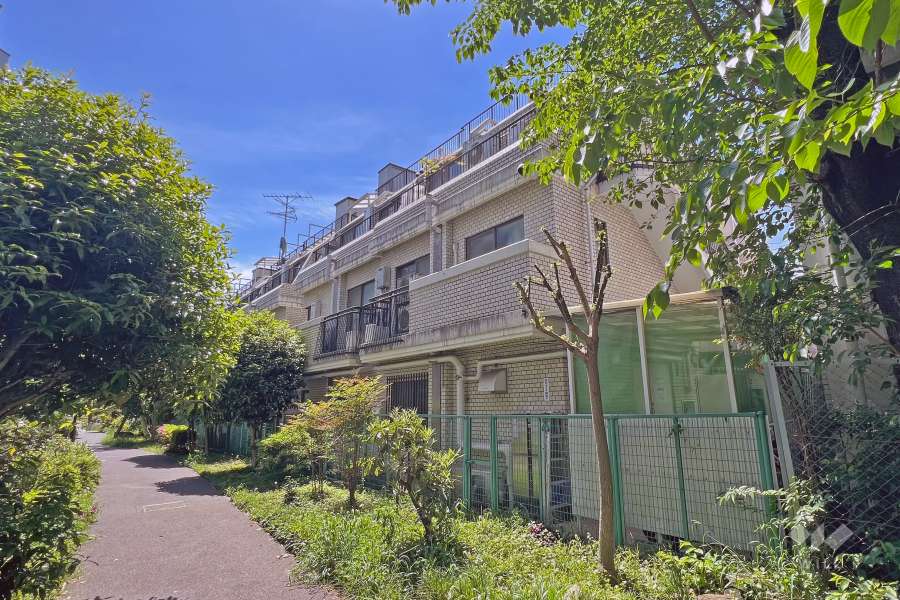 経堂ダイカンプラザ1の外観(北西側から)