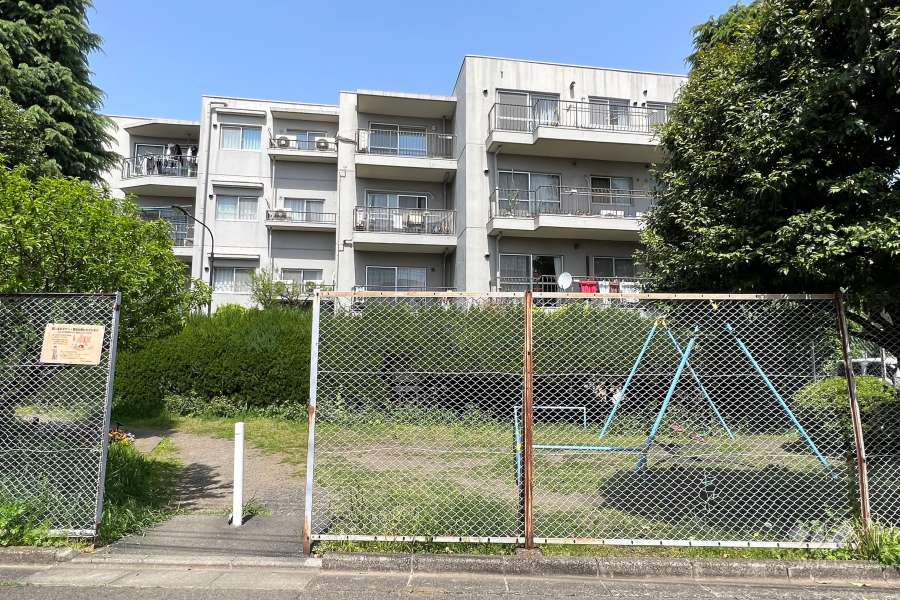 パークハイム宮坂の外観(南側から)