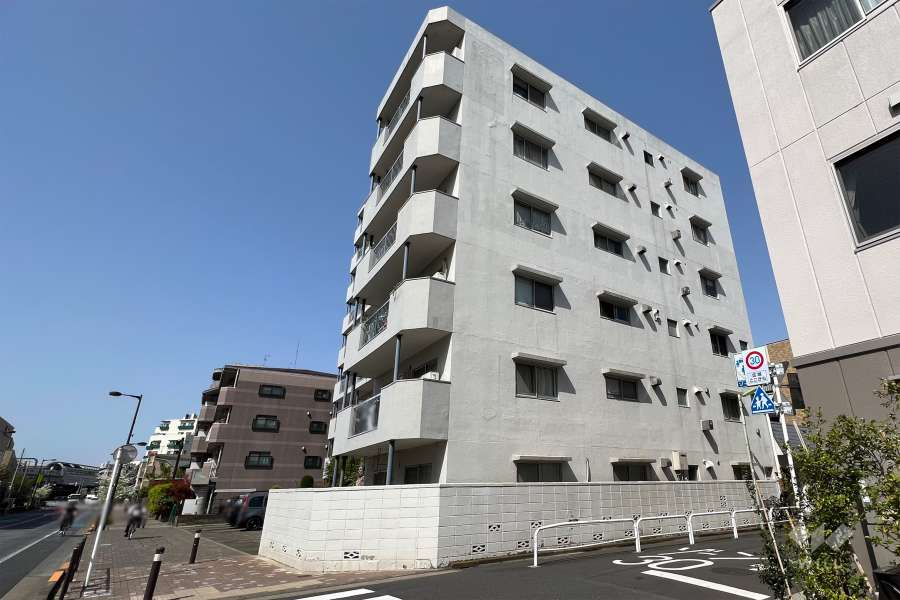 経堂コンドの外観(南東側から)