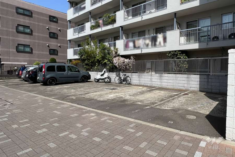 敷地内駐車場（屋外平面式）