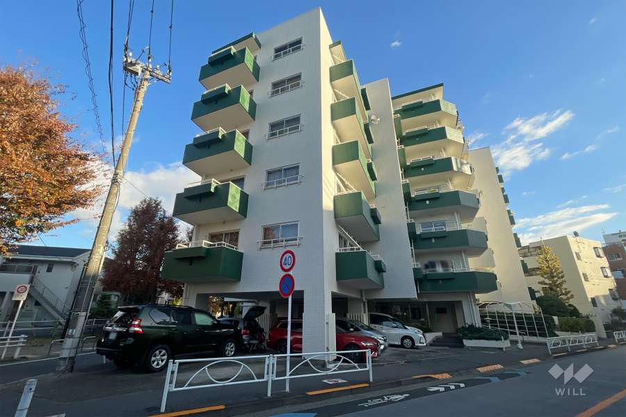 ライオンズマンション経堂第２の外観（北西側から）