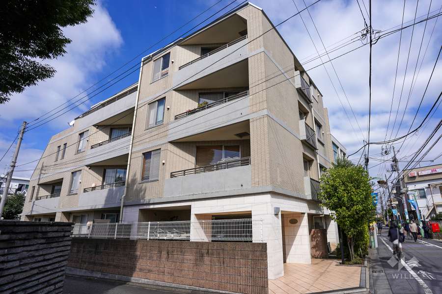 ドルチェ経堂の外観（南西側から）