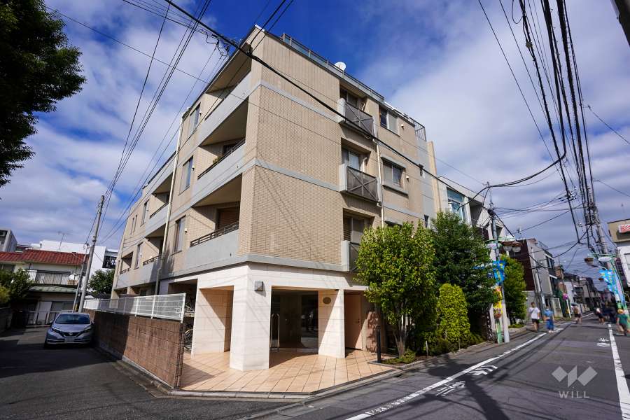 ドルチェ経堂の外観（南西側から）