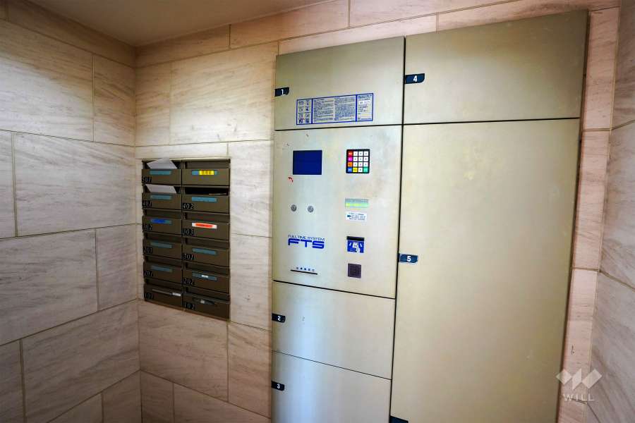 宅配ボックスと共用ポスト