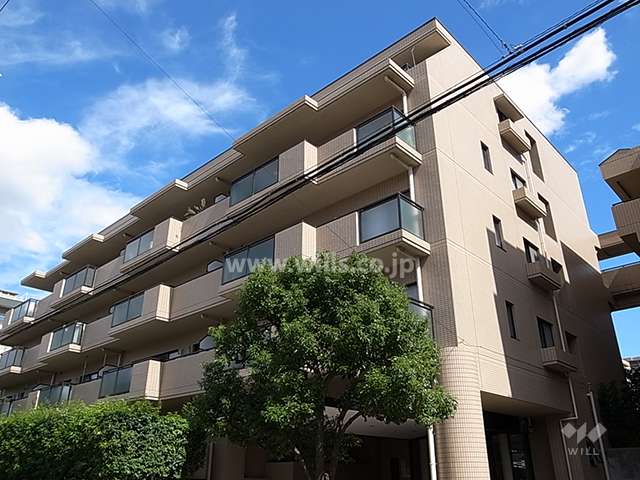 ロイヤル芦屋翠ヶ丘の外観（南西側から）　西面の棟