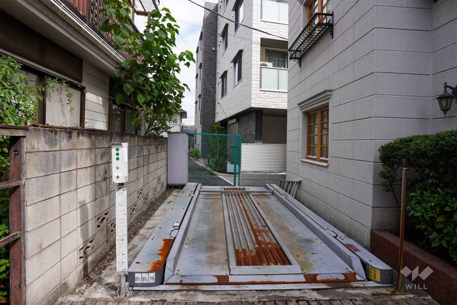 敷地内駐車場（屋外機械式）