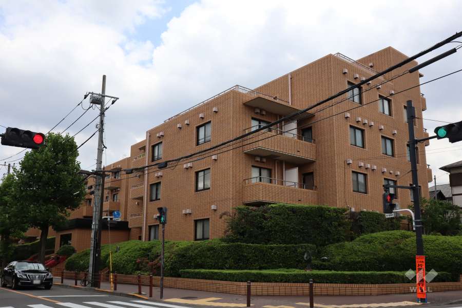 東高ペアシティ世田谷赤堤の外観（北西側から）