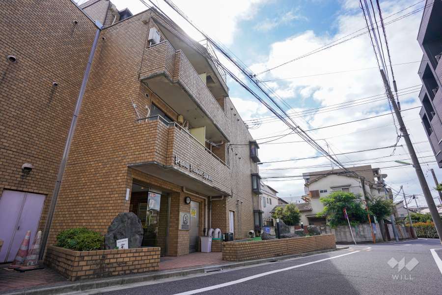 ペガサスマンション経堂の外観（北東側から）