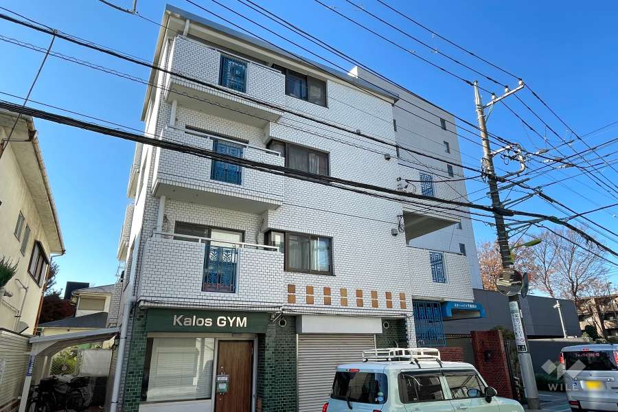 スターハイツ千歳烏山の外観（南東側から）　