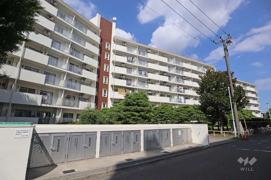 給田南住宅１号棟の外観（南側から）-(2)