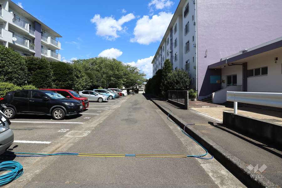 敷地内駐車場（屋外平面式）