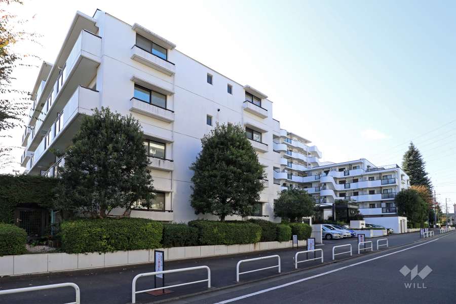 東急ドエルアルス千歳烏山の外観（北東側から）