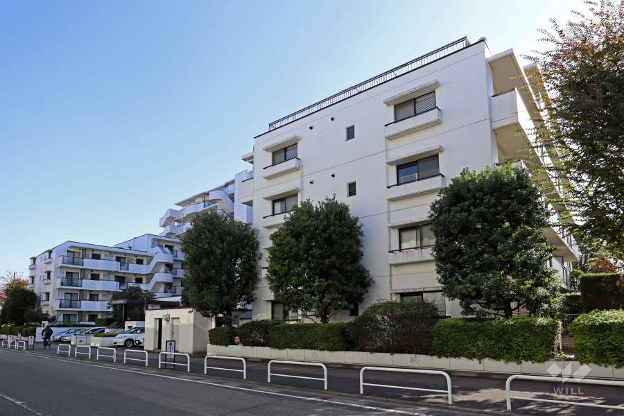 東急ドエルアルス千歳烏山の外観（北西側から）