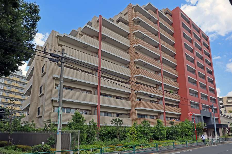 センチュリー千歳烏山レジデンスの外観(南西側から)