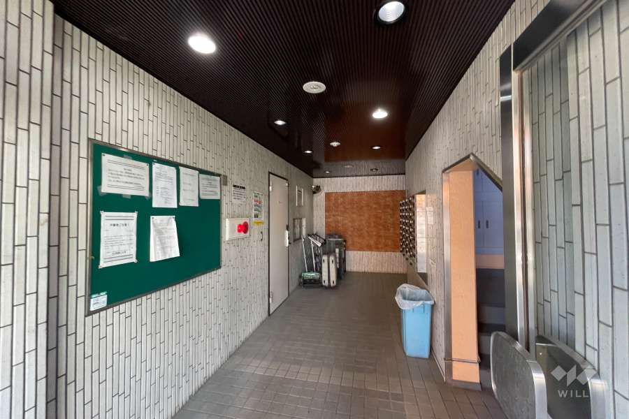 エントランスホール