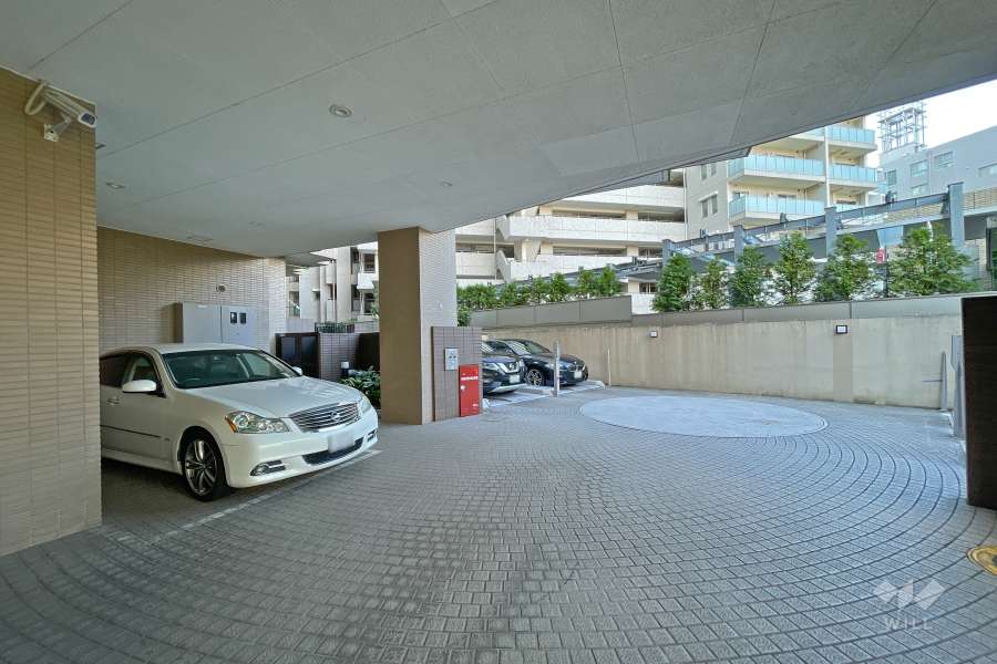 敷地内駐車場（屋内平面式・屋外機械式）