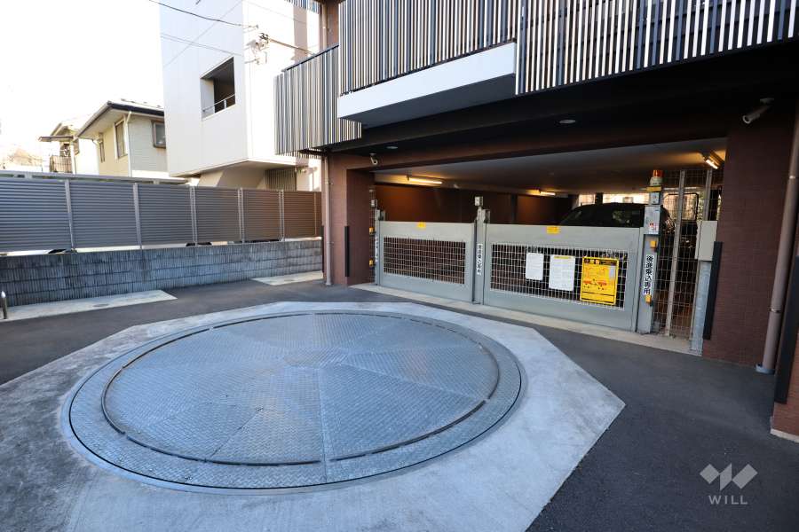 敷地内駐車場（屋内機械式）
