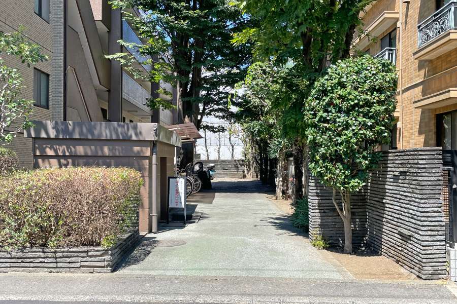 敷地の出入り口