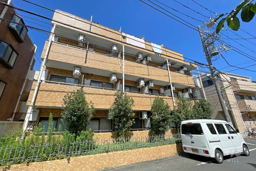 ライオンズマンション用賀の外観（南側から）