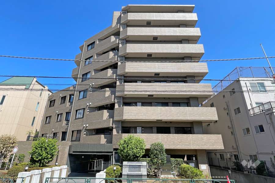 コスモ用賀の外観（南西側から）