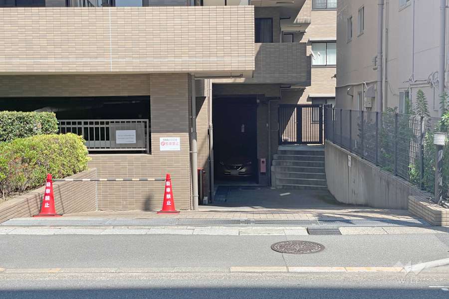 敷地の出入り口