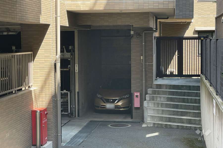 敷地内駐車場（屋内平面式）