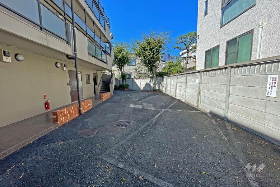 敷地内駐車場（屋外平面式）