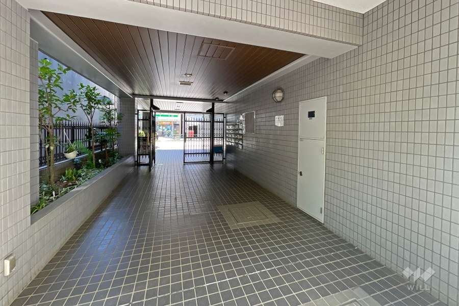 エントランスホール